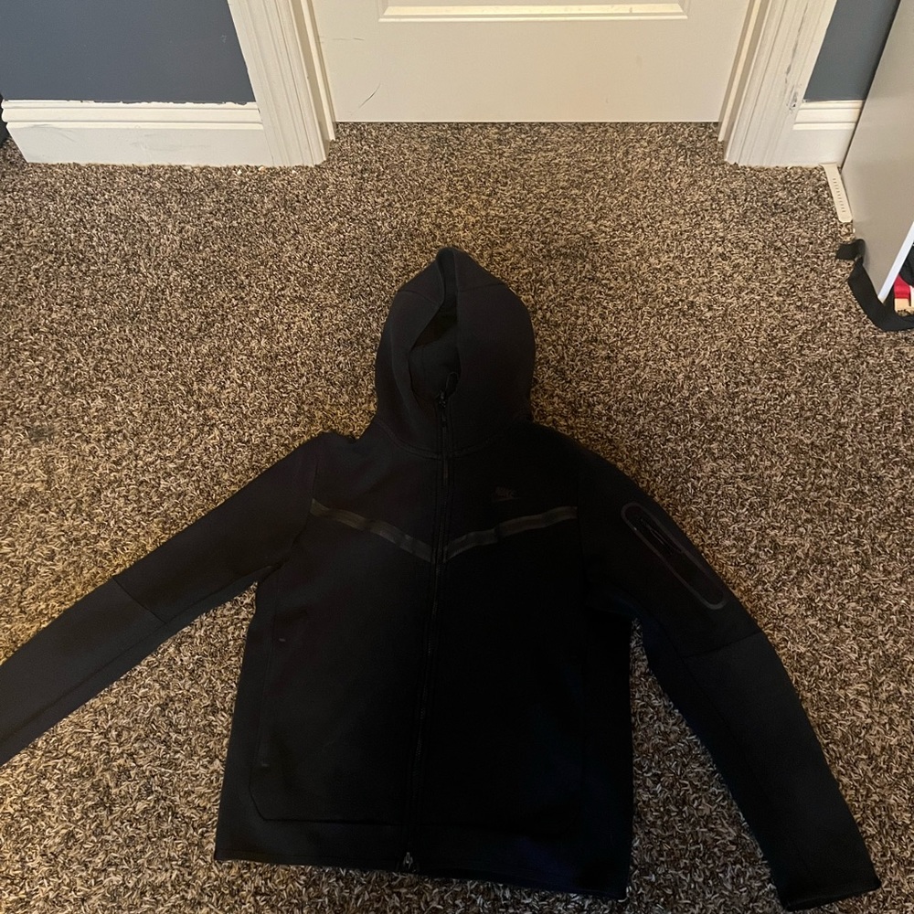 Nike Tech Fleece(SOLD❌❌❌❌❌❌❌)